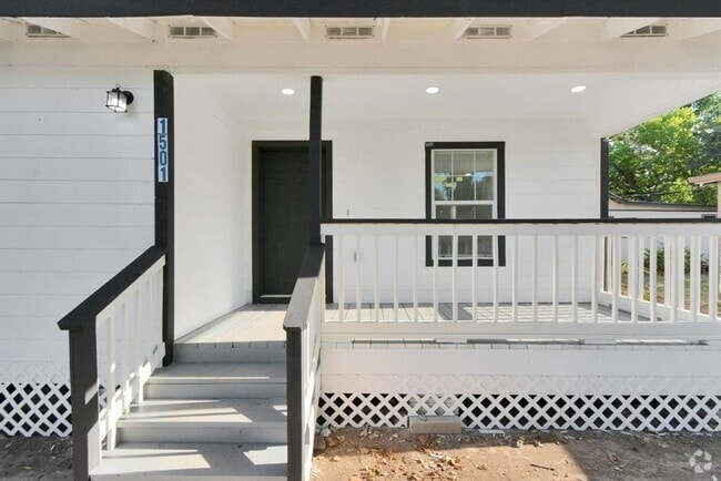 Building Photo - 1501 Maiden Ln Rental