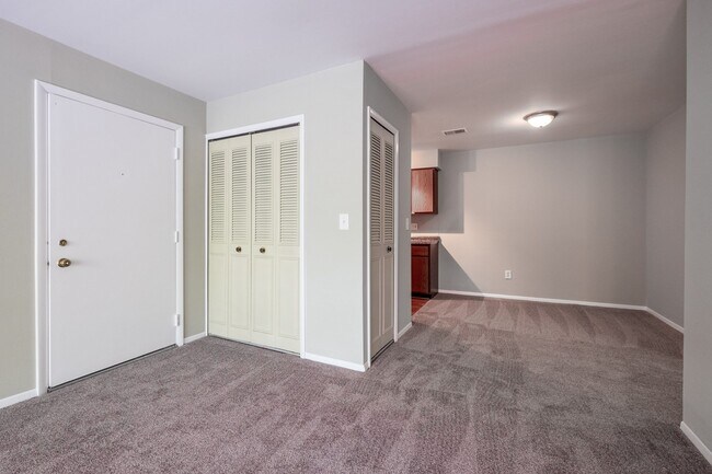 Maplecrest Apartments