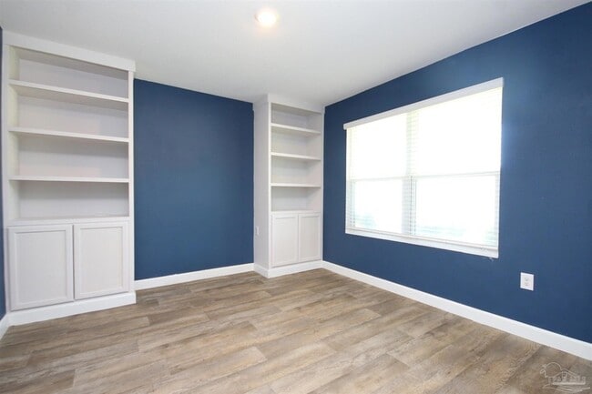 Photo - 10589 Queens Gate Cir