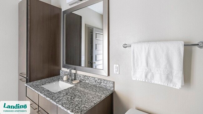6107 E Riverside Dr Unidad 484
