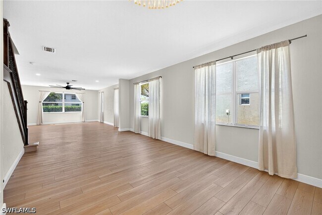 Photo - 9734 Silvercreek Ct