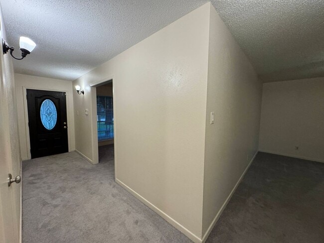 Photo - 4-Bedroom House for Rent in Killeen
