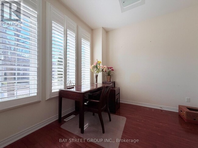 Photo - 9 St Clare Blvd