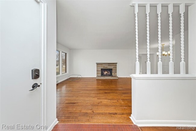 Photo - 2360 Pine View Dr