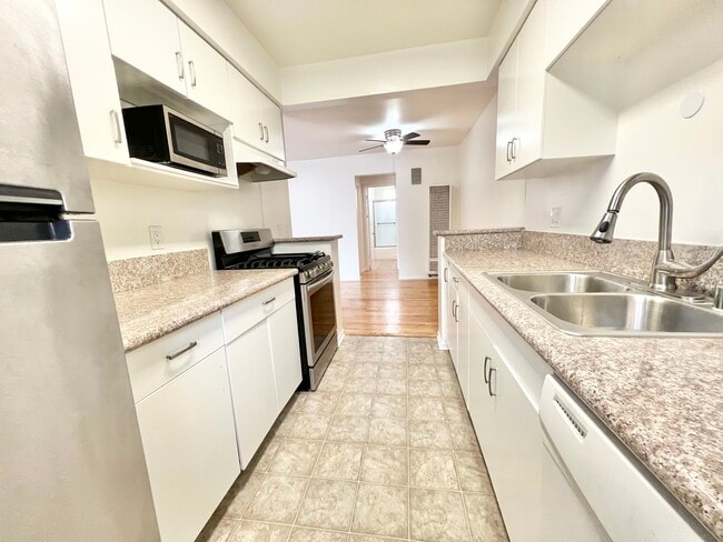 Photo - 3661 Vinton Ave