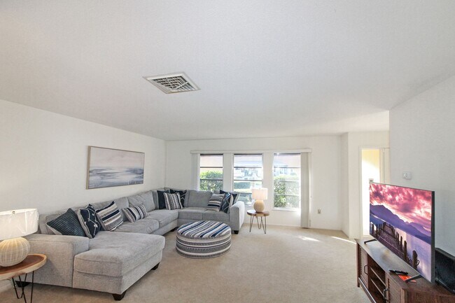 Photo - 217 Matisse Cir N Unit Matisse Cir N, 217