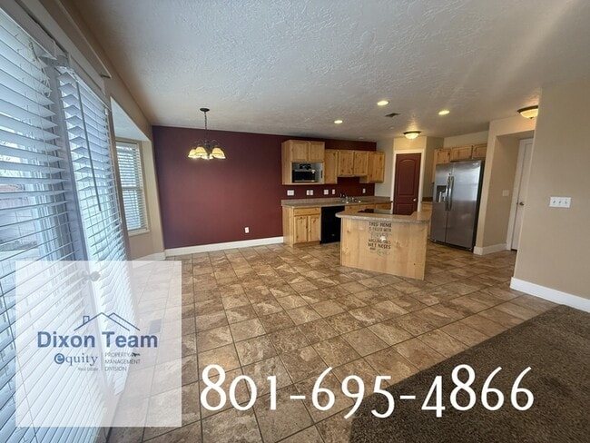 Photo - 625 Quinn Ct