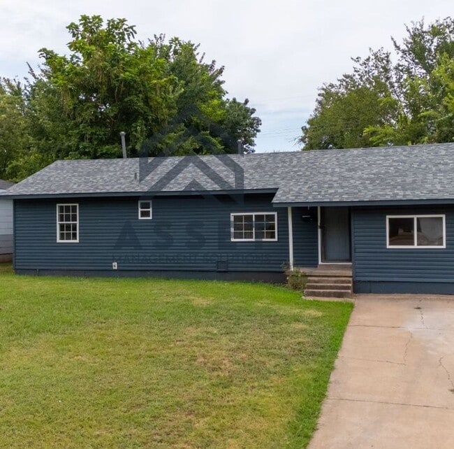 Photo - 1040 Sycamore Dr