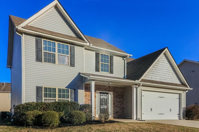 Photo - 165 Camellia Way