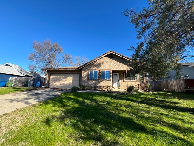 Photo - 3 bedroom, 2 bathroom home located in the desirable west side of Redding