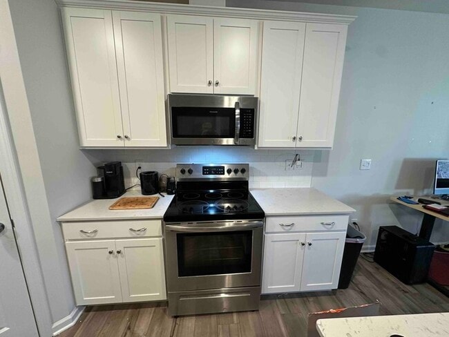 Photo - 261 E Compass Wy