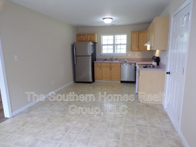 Photo - 1425 Hammerhill Rd