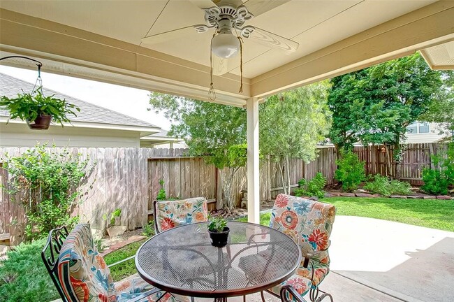 Photo - 15506 Wedgewood Park