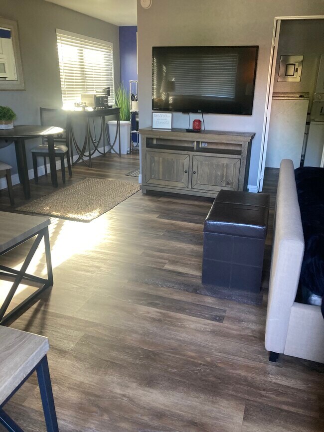 Photo - 817 Plumas St