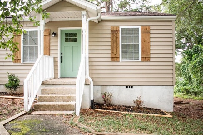 Photo - 103 Patton Dr