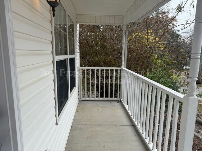 Photo - 5606 Boxwood Garden Way