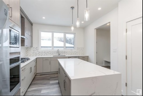 Photo - 10426-10147 147 St NW