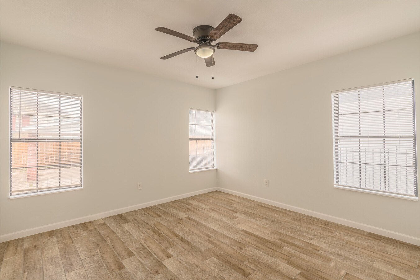 Photo - 2319 Rosewood St Unidad A