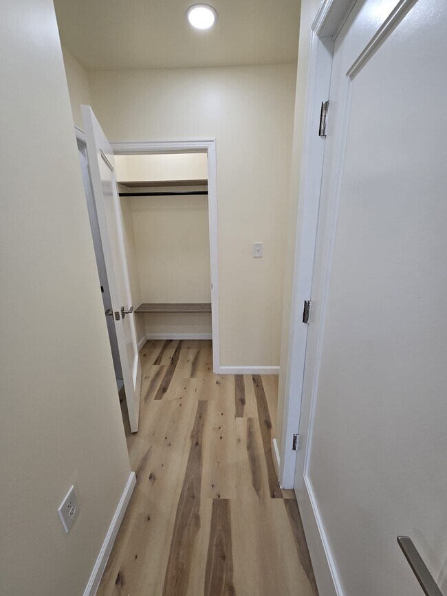 Photo - 4840 Old York Rd