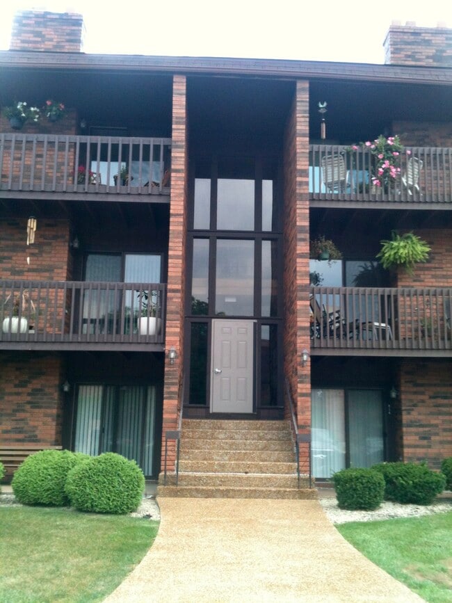 Photo - 2117 Porte Deleau Ct
