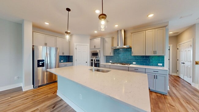 Building Photo - Stunning 3-Bedroom, 2.5-Bath Villa in The ...