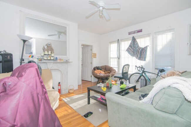 Photo - Boston University 4bed 2bath in Allston available 9/1/2026