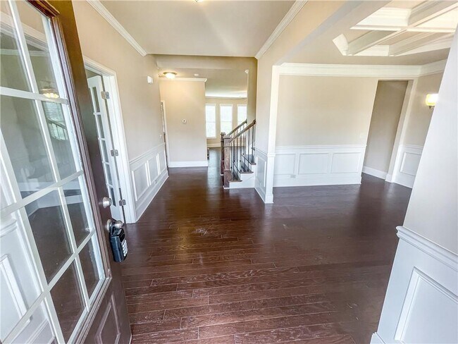 5840 Zelkova Dr