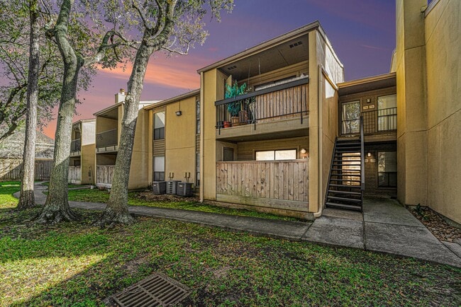 Photo - 3300 Pebblebrook Dr Unit 75