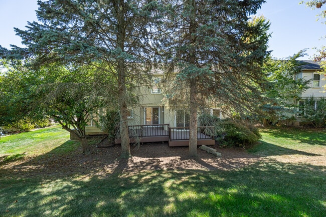 Photo - 619 Whitney Dr