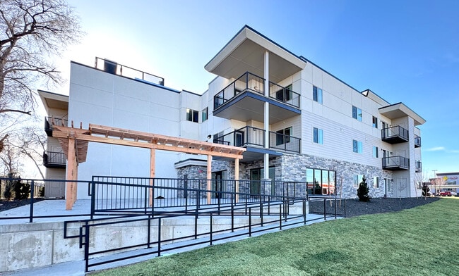 Building Photo - The Core Apartments