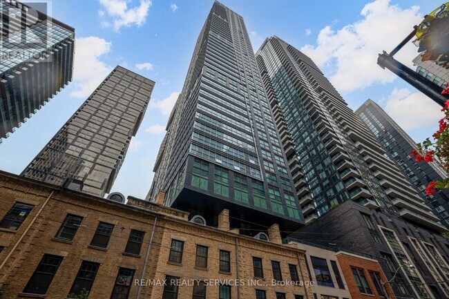 Photo - 327 King St W Unit 4106