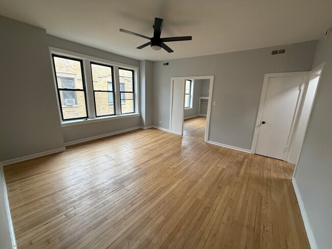 Photo - 1024 E Hyde Park Blvd Unit 3S