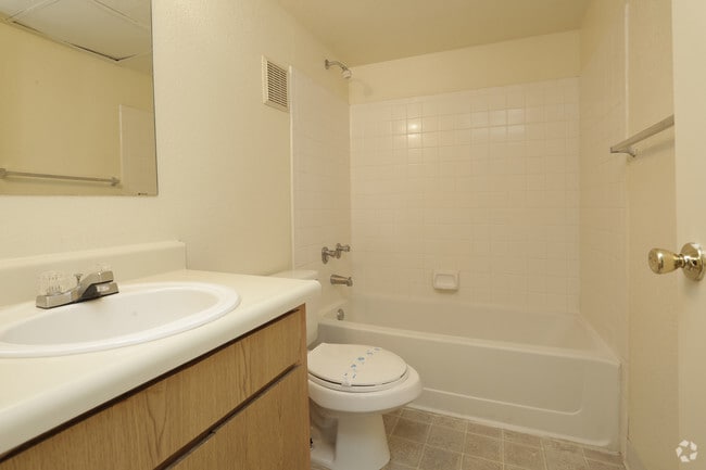 Photo - Mountain Steppes Apartments