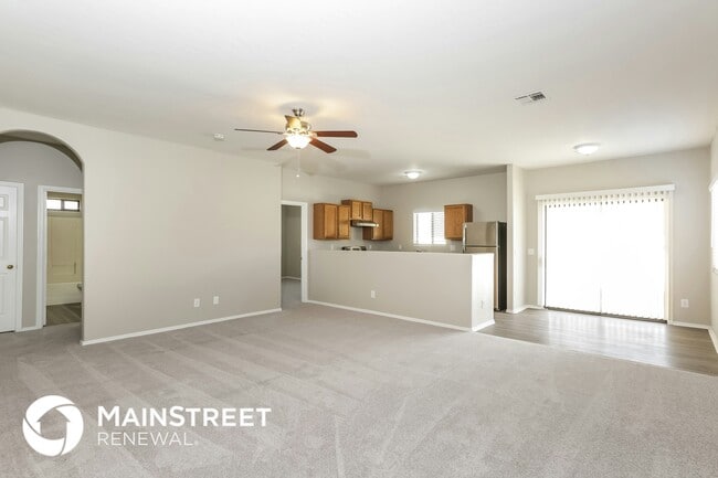 Photo - 1016 W Lydia Ln