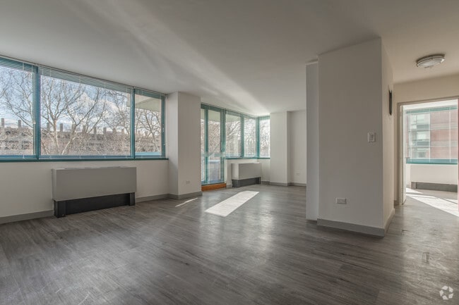 Livingroom/Bedroom - Manhattan Park