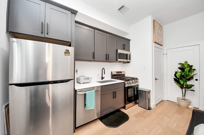 Photo - 1104 Palmer St