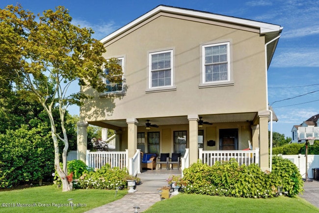 Photo - 983 Norwood Ave