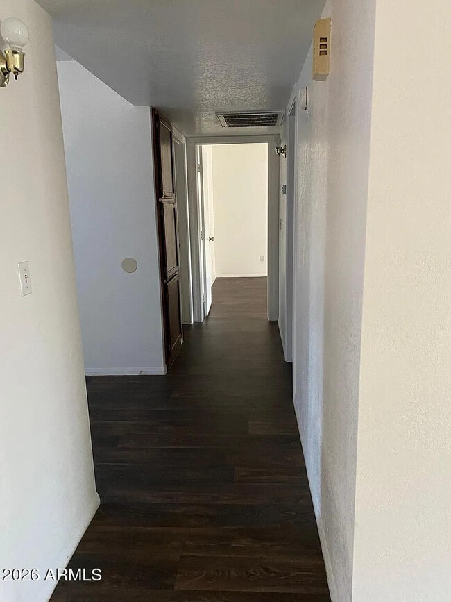 Photo - 450 N 335th Ave