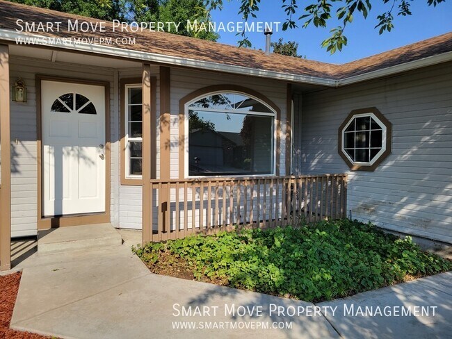 Photo - 2557 N Laughridge Ave House