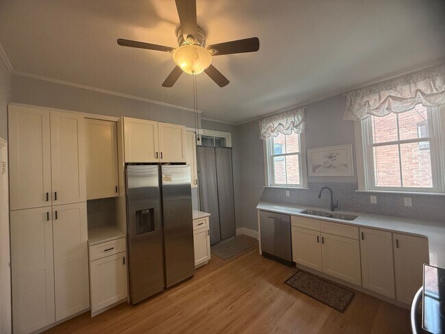 Photo - 3 bedroom 1.5 bathroom Town-home for rent in Carlisle