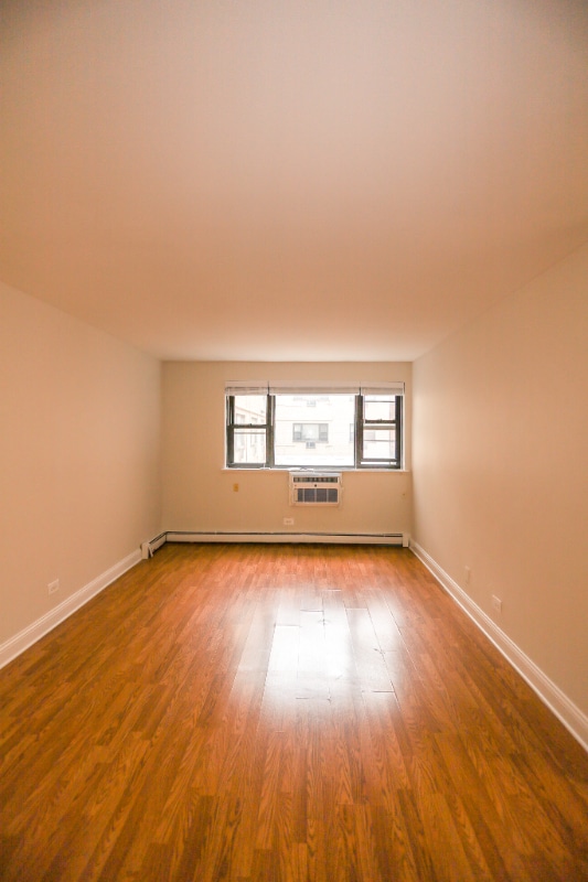 Photo - 606 W Cornelia Ave Unit 270