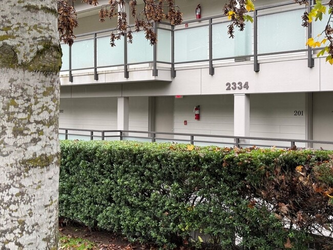 Photo - 2334 Thorndyke Ave W Unit 202