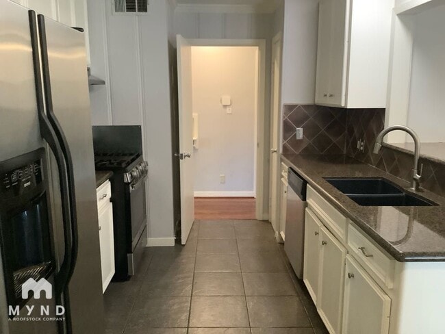 Photo - 7519 Schiller St