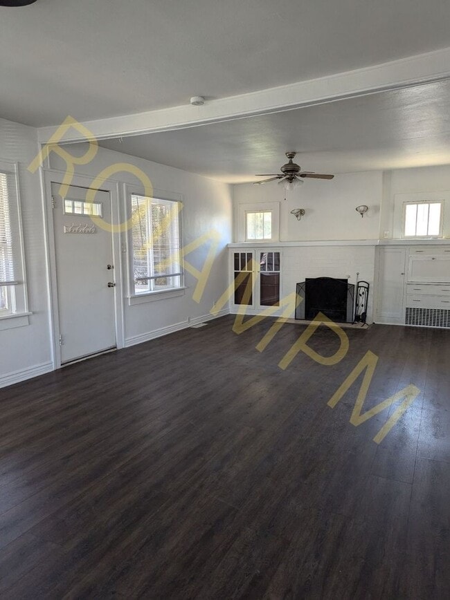 Photo - 359 2nd Ave N