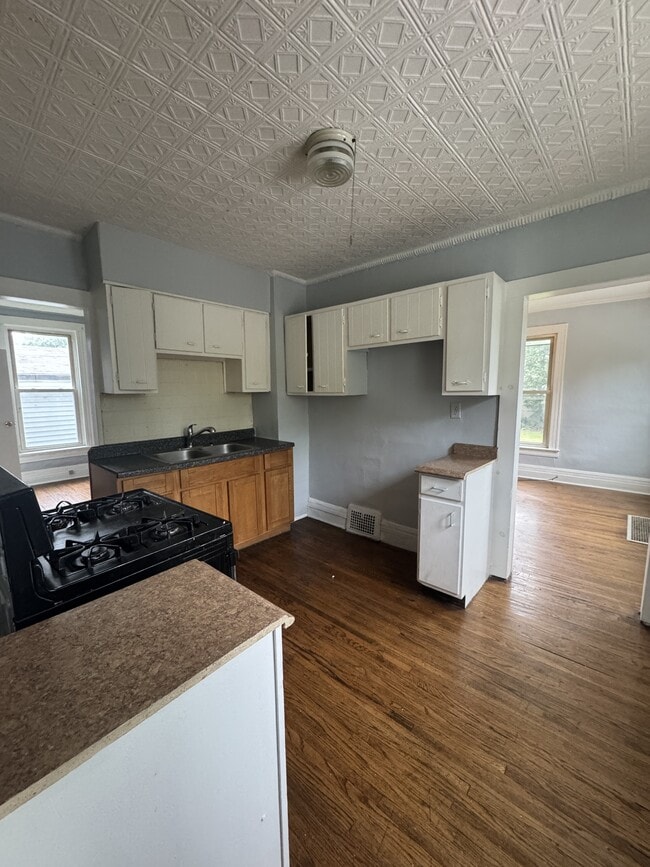 Photo - 180 Norran Dr Unit 2