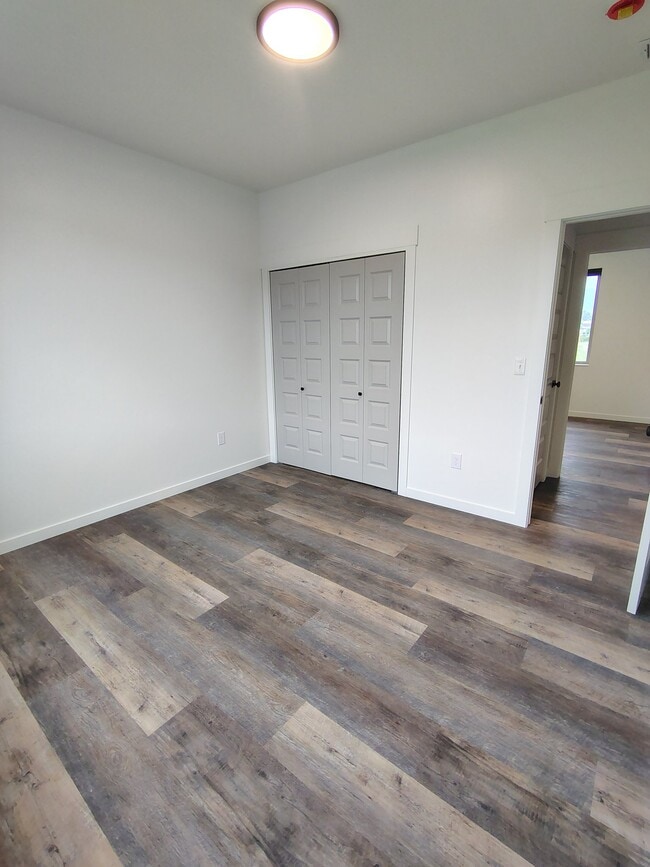 Photo - 1524 Trumble Creek Rd