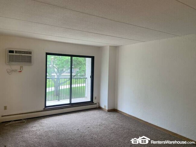 Photo - Beautiful 2 Bed in Hopkins!! Unit APT 312