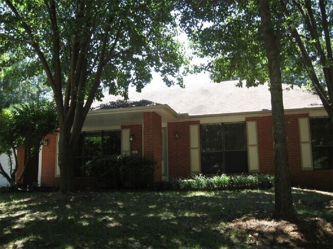Photo - 1203 E Ash St