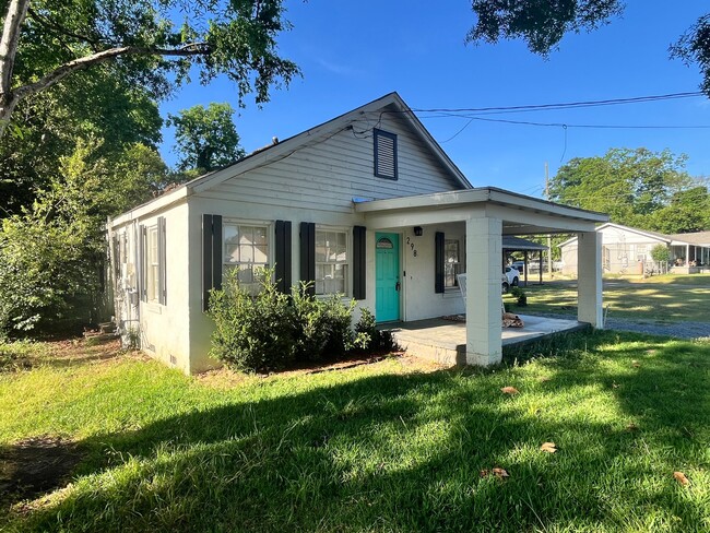 Photo - 298 Broadway St