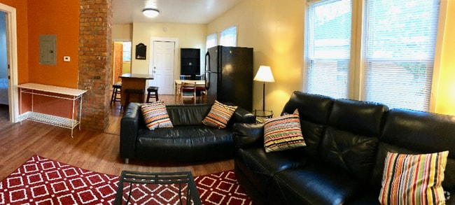 Building Photo - 206 California Ave Rental